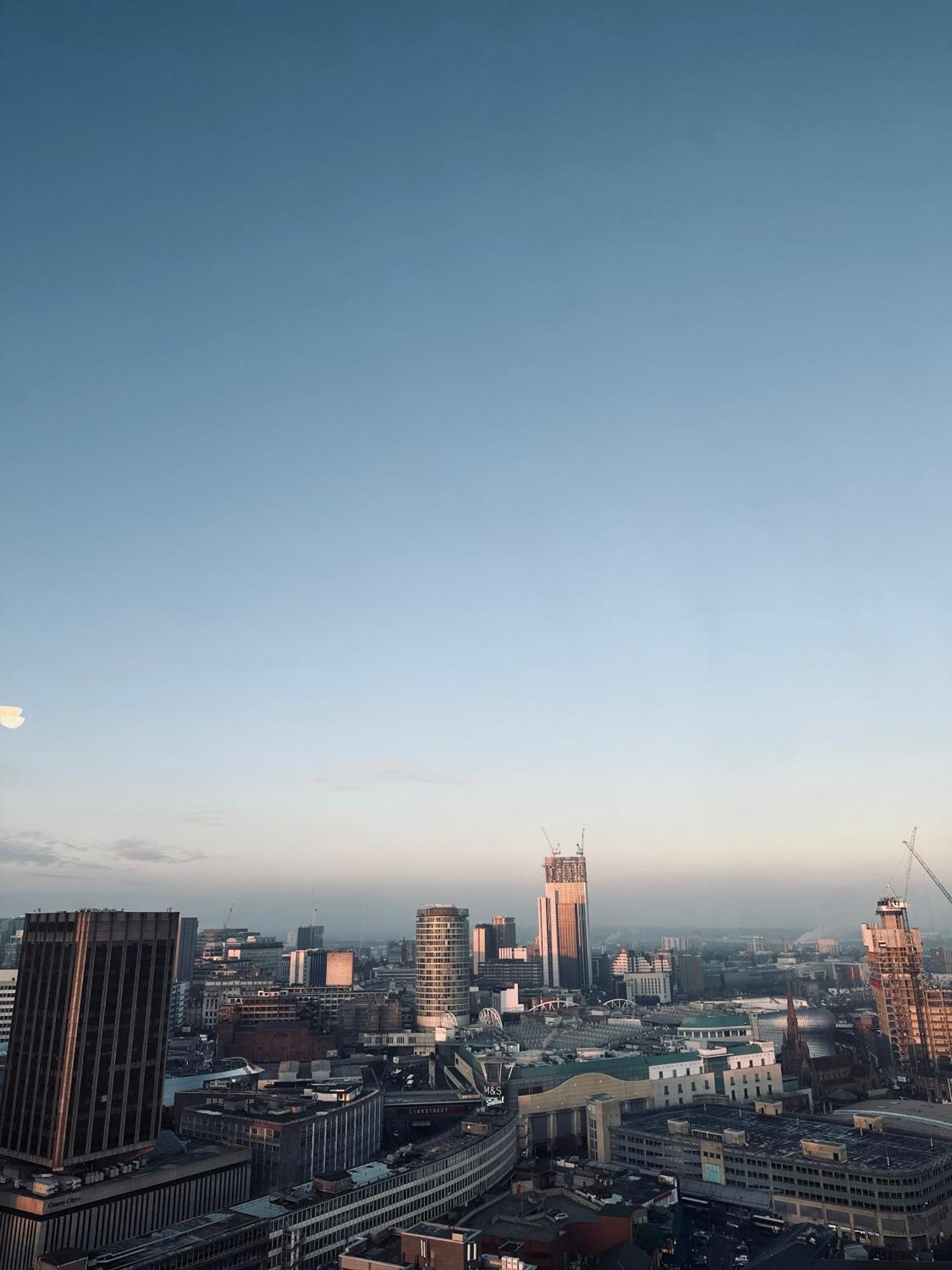 Stunning 2 Bed Flat In W Views Birmingham